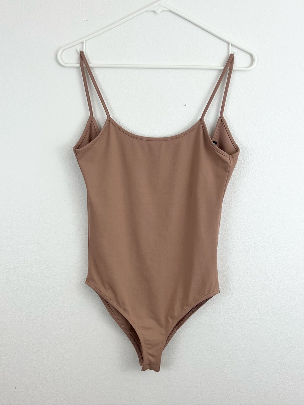 Zara Nude Bodysuit Scoop Neck Cami Minimalist Capsule Wardrobe Layering Piece S
